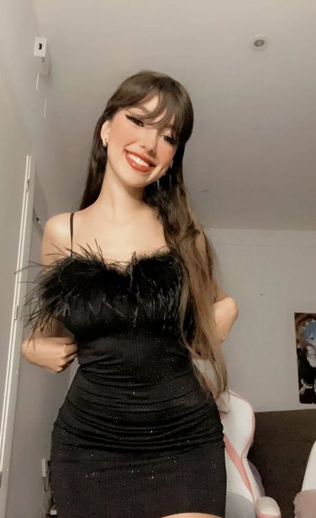 Diva Bhady pornstar naked photos