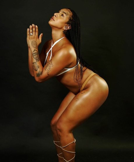 Linn Da Quebrada model beautiful image