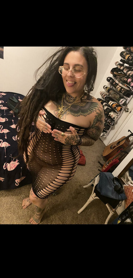 Dreadlust naked star photo