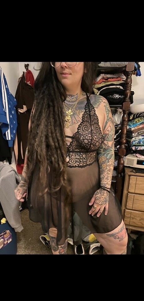 Dreadlust star nude archive