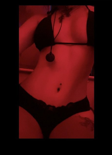 Thotlycrue model pretty img