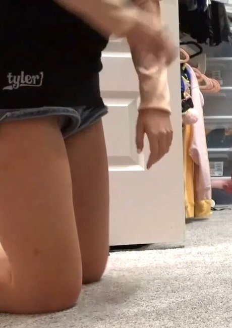 ExtraEmily art pornstar galleries