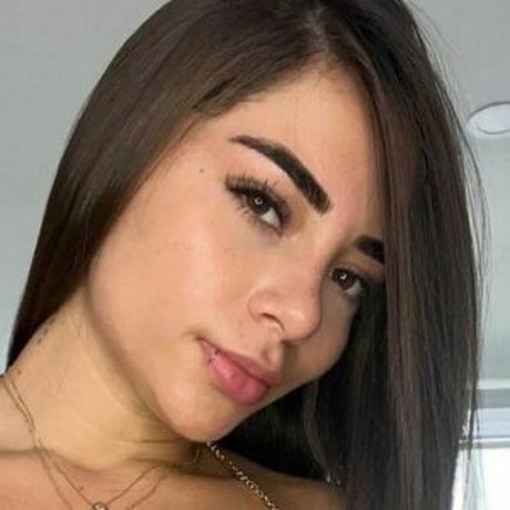 danielaoviedo___ nudes model image