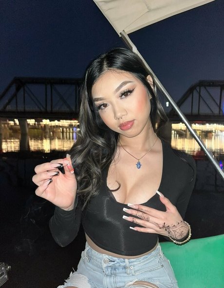 Milkteakitty star best picture