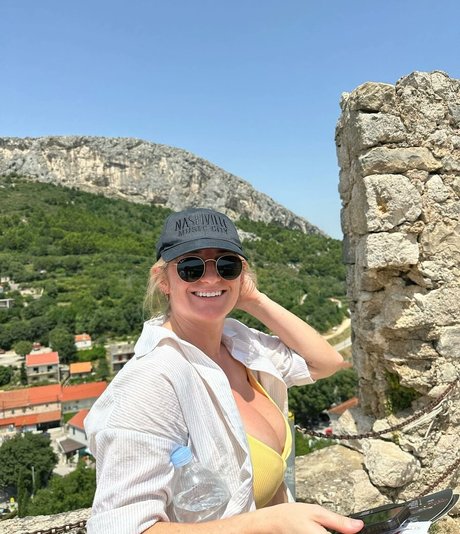 B Rookrlambert pornstar beautiful images