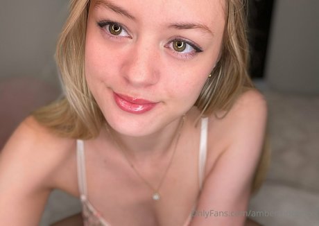 Amber Moore star porn images