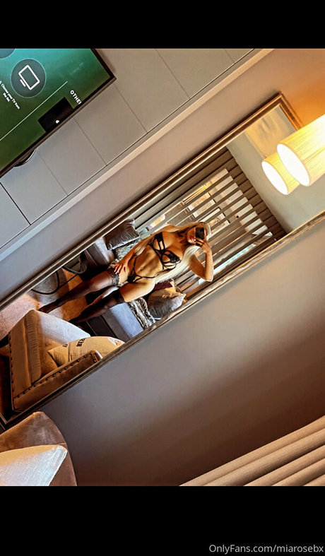 Angelique Noir model perfect picture