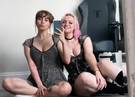 Nihachu model adult photo