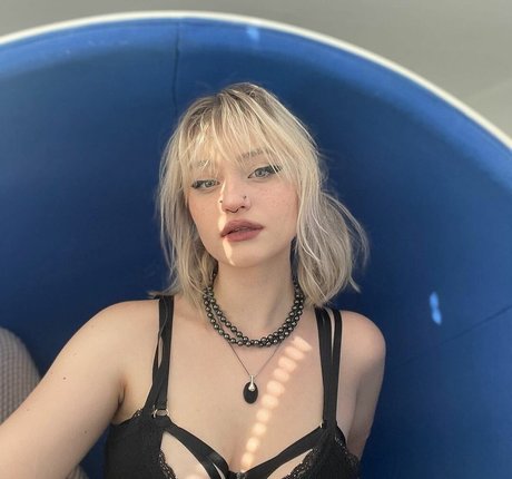 Nihachu naked model galleries