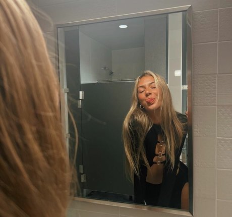 Emily Legler pornstar exclusive image