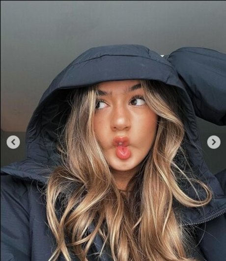 Emily Legler beautiful star pics