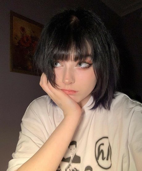 sqwrtick adult star picture