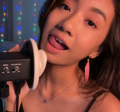 Moon Blitz Asmr naked model pics