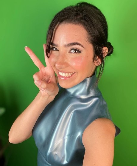 ASMR Glow erotic model photo