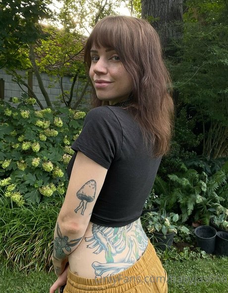 babyjas666 perfect model picture