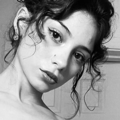 cerise angelic art model pic