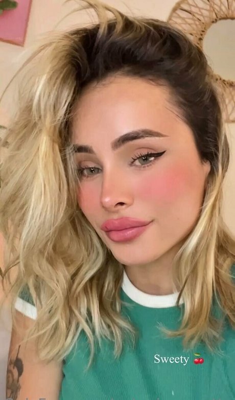 antonia savatto star pretty photos