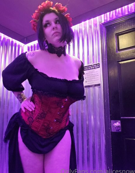 alicesnow pornographic actress pics