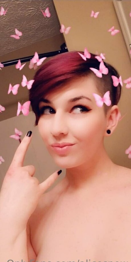 alicesnow Profile pic