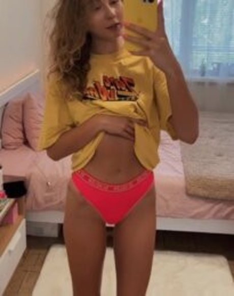 Mary Lvk star naked pictures