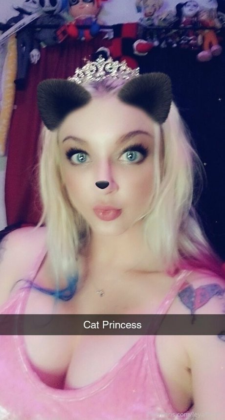 princessleya star adult photos