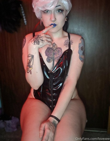 lovexee nudes actress images