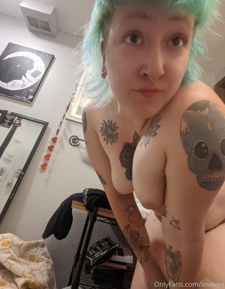 lovexee pornstar naked pictures