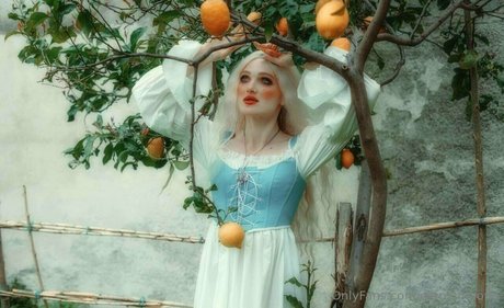 elara moonq pornstar pretty image