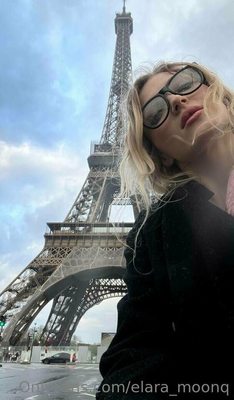 elara moonq art star gallery