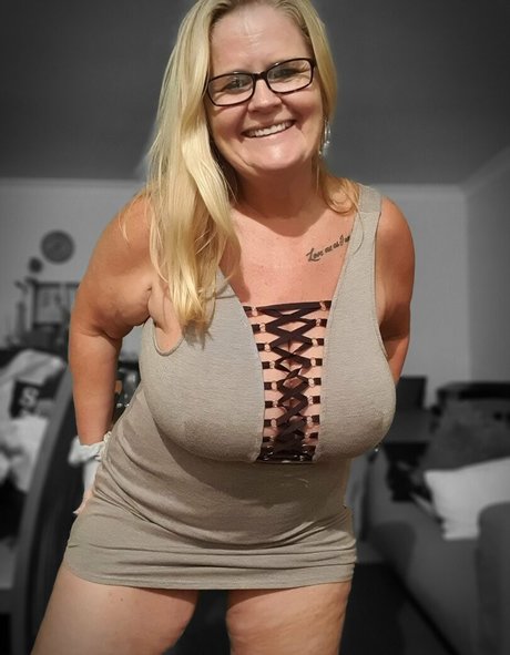 aussiebarbie07 free actress photo