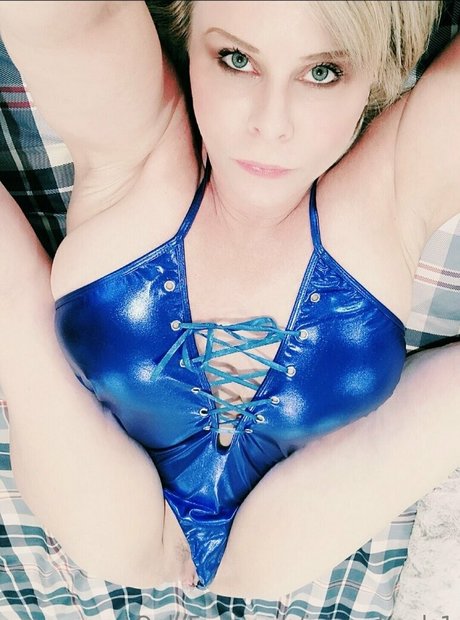 juicywheels1 model pornographic picture