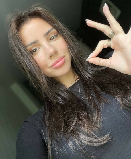 Lady Ross erotic actress gallery