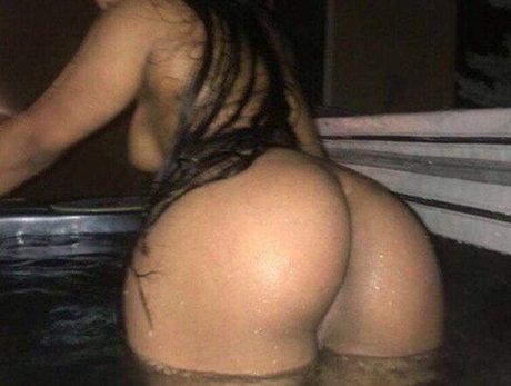 Tootatis free model photo