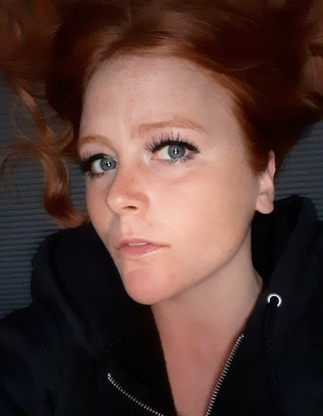 evieliekki pornographic model image