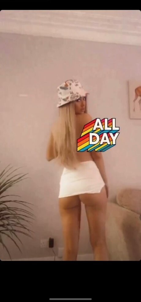 Momain star high quality img