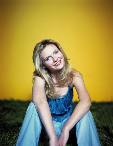 Kirsten Dunst star pornographic pictures