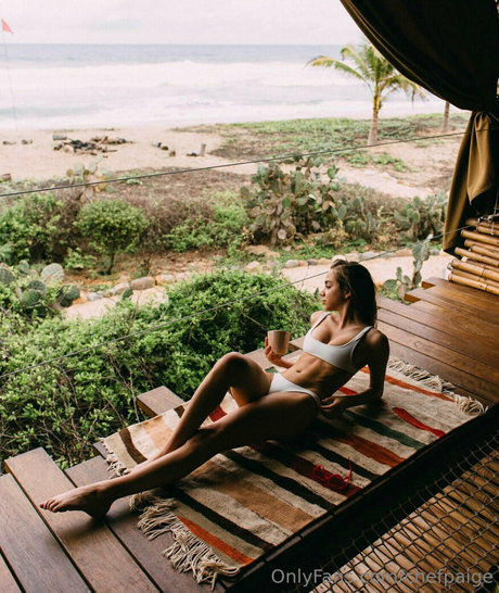 chefpaige model top photo