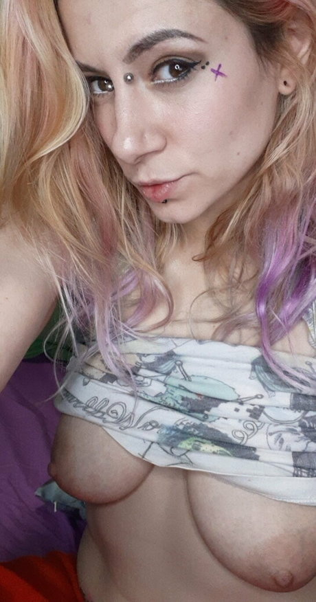 freetheo0pepper0o hd model photo