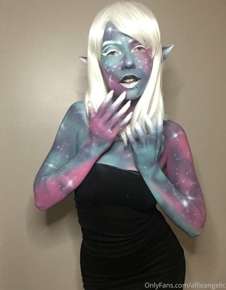 itsparisangel model xxx picture