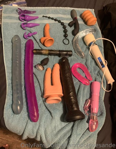 shampoolovesande nude model picture