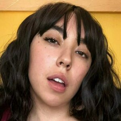 collegeaura model adult pic