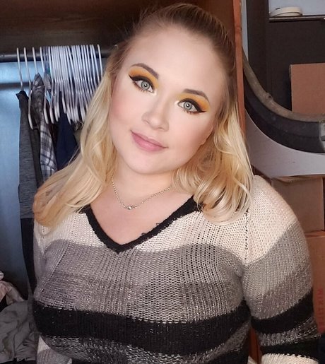 ganjagirl907 beautiful model archive