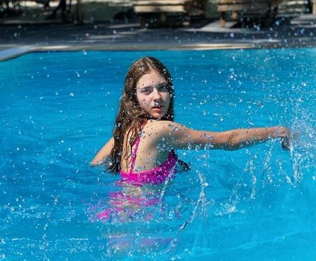 Stefania Deriabina pornographic model img