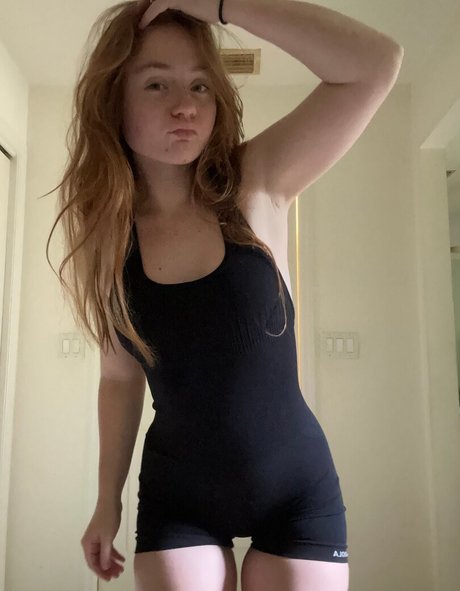 Thqtty beautiful model pics