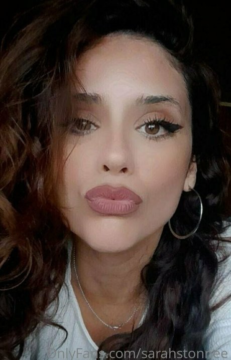 sarahstonnee model hot gallery