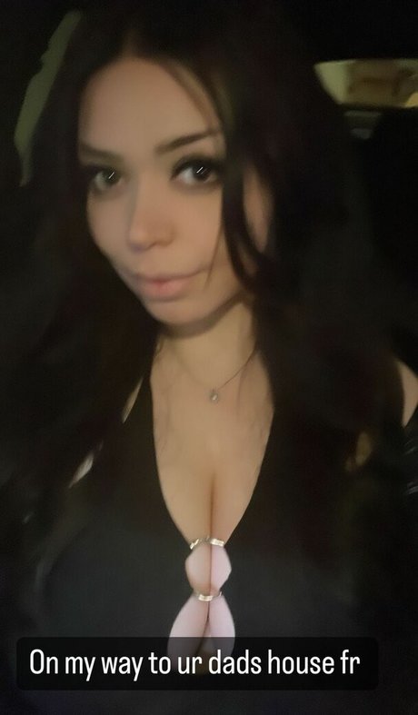 Adept nudes model picture