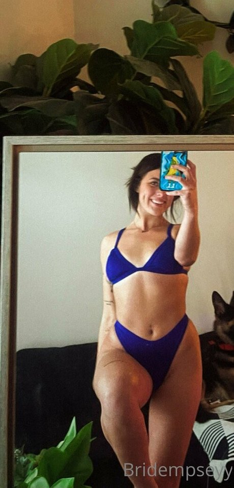 brialora model picture