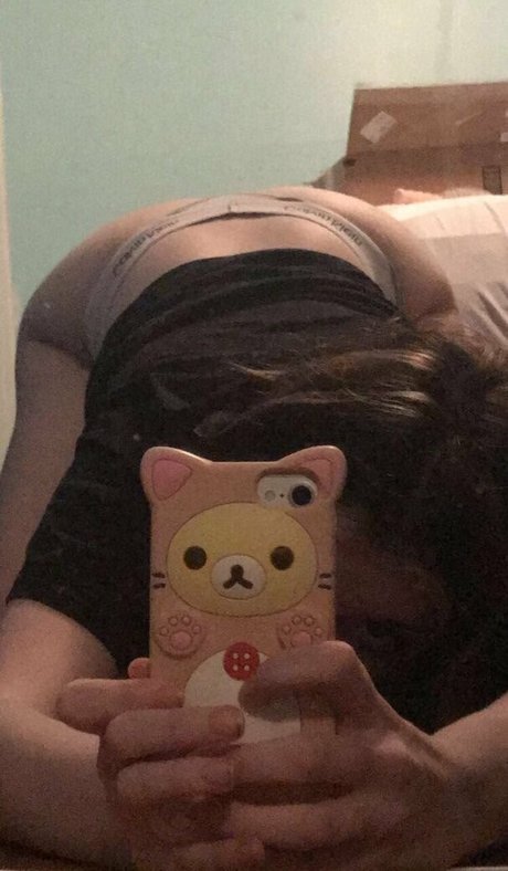 Gutsluvr hot actress gallery