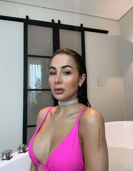 Mila Bernal pornstar nude image