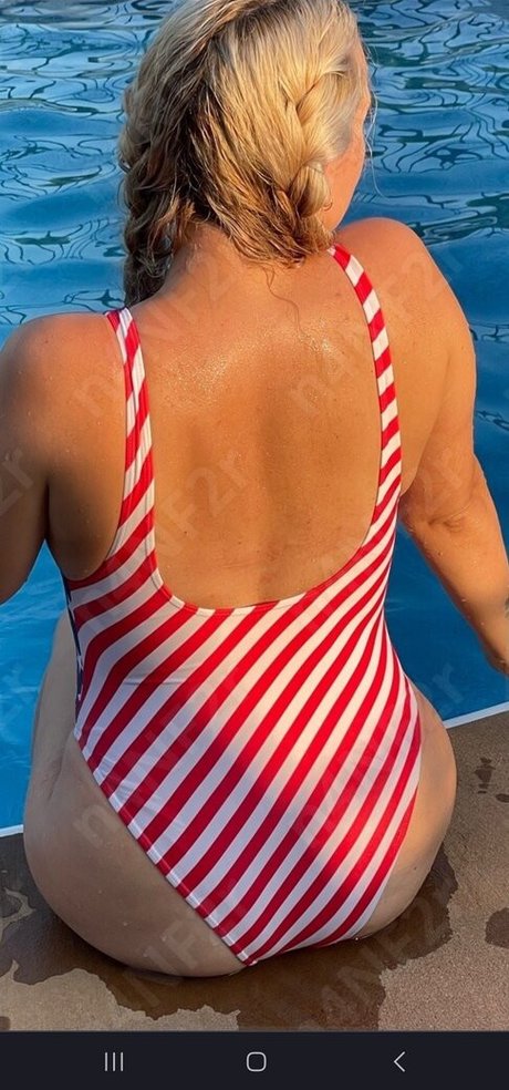 LiteWeight Gaming naked star photos